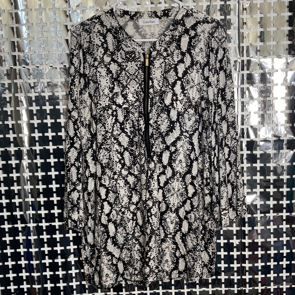 Calvin Klein Black & White Snake-Print Zip Front Tunic